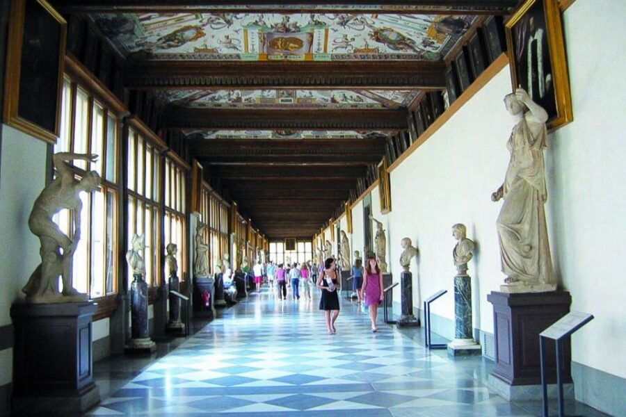 Florence: Private Uffizi Gallery Discovery Tour with Ticket - The real value: getting past the line, then past the confusion