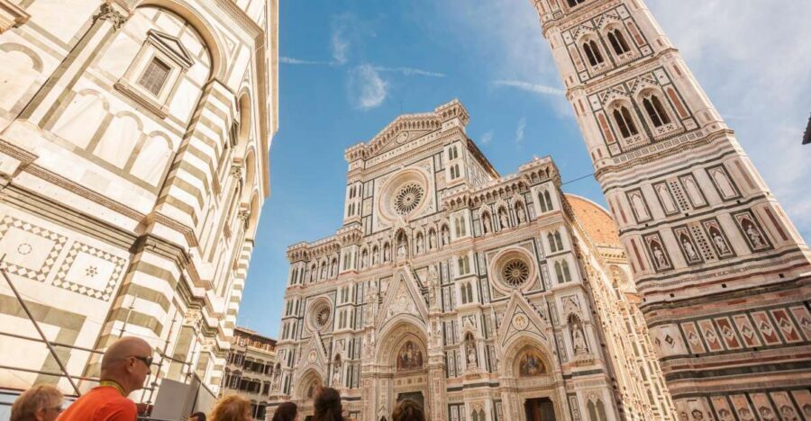 Florence: Private Walking Tour of Florence's Hidden Gems - Ponte Vecchio to Pitti Palace: the river’s Medici storyline