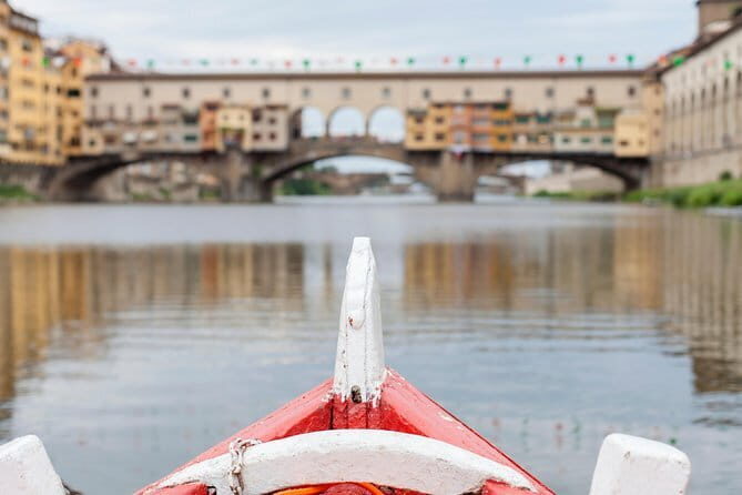 Florence River Cruise on a Traditional Barchetto - How the 14-Person Max Changes the Feel