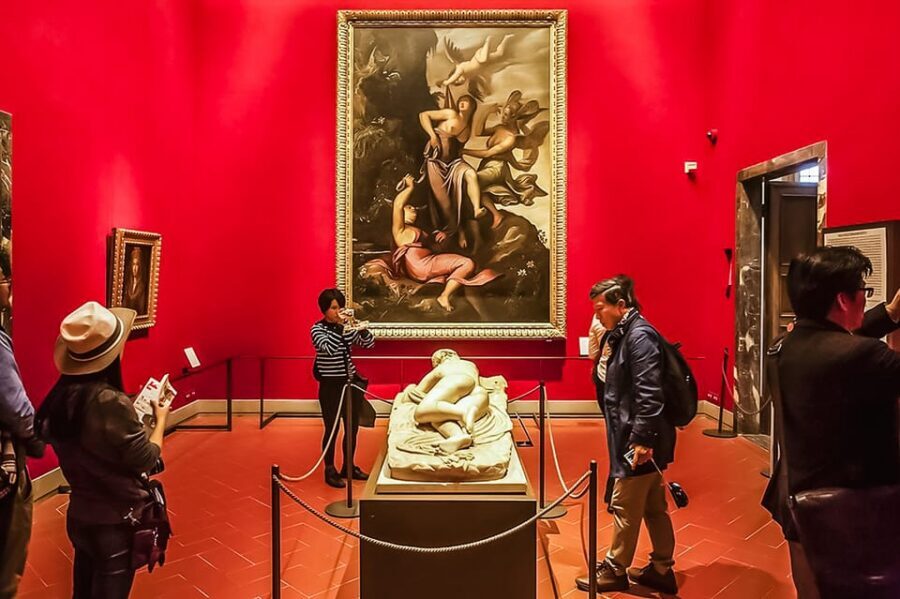 Florence: Skip-The-Line Uffizi Gallery Timed Entry Ticket - Inside the Museum: Cloakroom, Stairs, and Finding Your Route