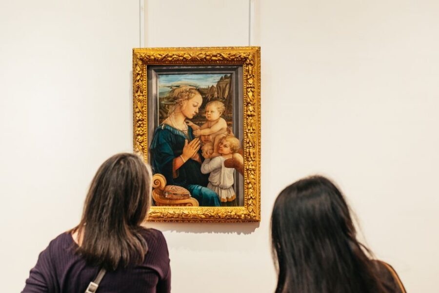 Florence: Skip-the-Line Uffizi Small Group Tour - Inside the Uffizi: what the guide helps you notice