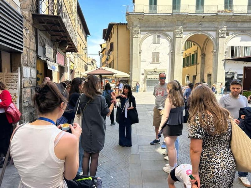 Florence: Street Food Tour with Wine & Local Guide - Tastings that actually match Tuscan favorites