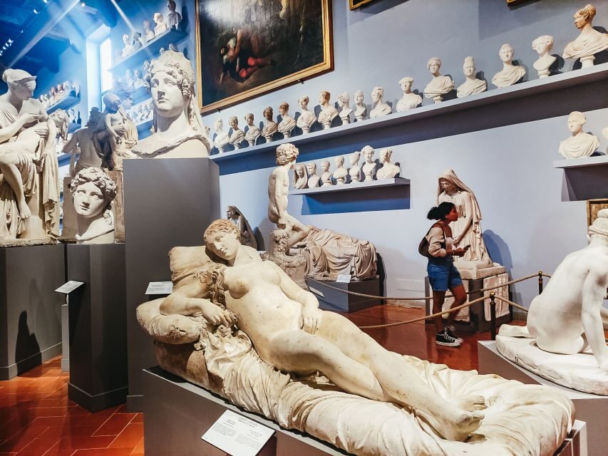 Florence: Timed Entry Ticket to Michelangelo's David & eBook - Once inside: how Michelangelo’s David hits differently in person