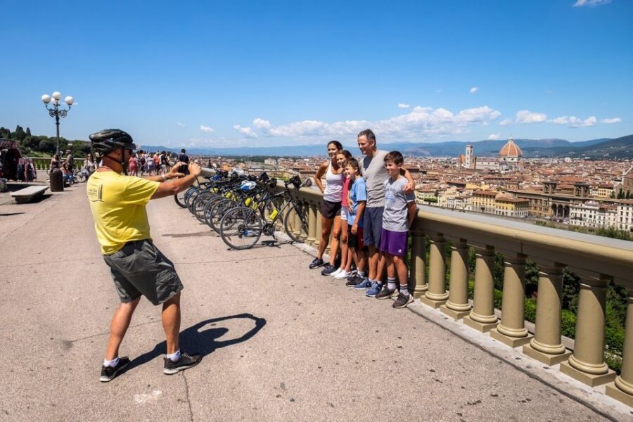 Florence: Tuscany Bike Tour with Wine & Olive Oil - From Oltrarno to Porta Romana: The Ride Starts With a View Plan