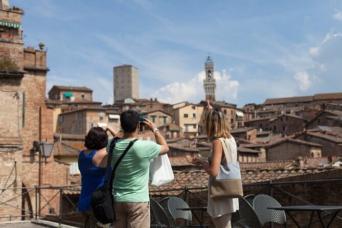 Florence: Tuscany Grand Tour-Siena, San Gimignano, Chianti & Pisa - Siena on foot: Piazza del Campo, contrade, and Duomo moments