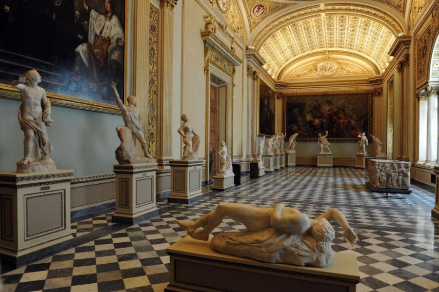 Florence: Uffizi Gallery Priority Entrance and Tour - Where You Meet Your Guide by Piazza della Signoria