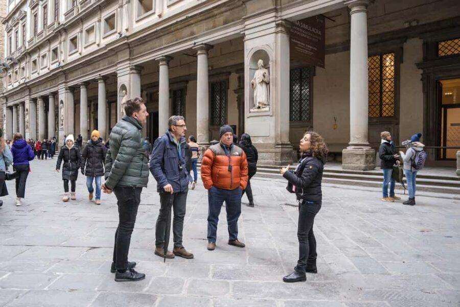 Florence: Uffizi Gallery Skip-the-Line Guided Tour - How the guide turns famous names into real scenes