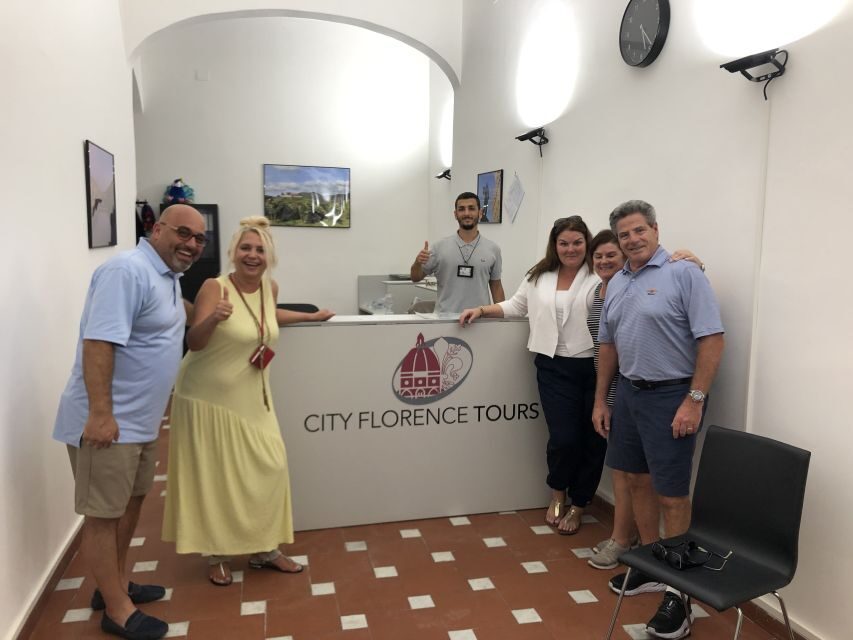 Florence: Uffizi Gallery Small Group Guided Tour - Small group pacing, headsets, and what to do with 1.5 hours