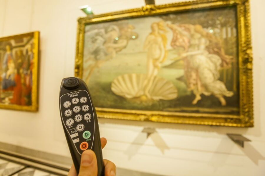 Florence: Uffizi Gallery Tickets with Optional Audio Guide - Entering the Vasari Building: Why the Setting Changes the Visit