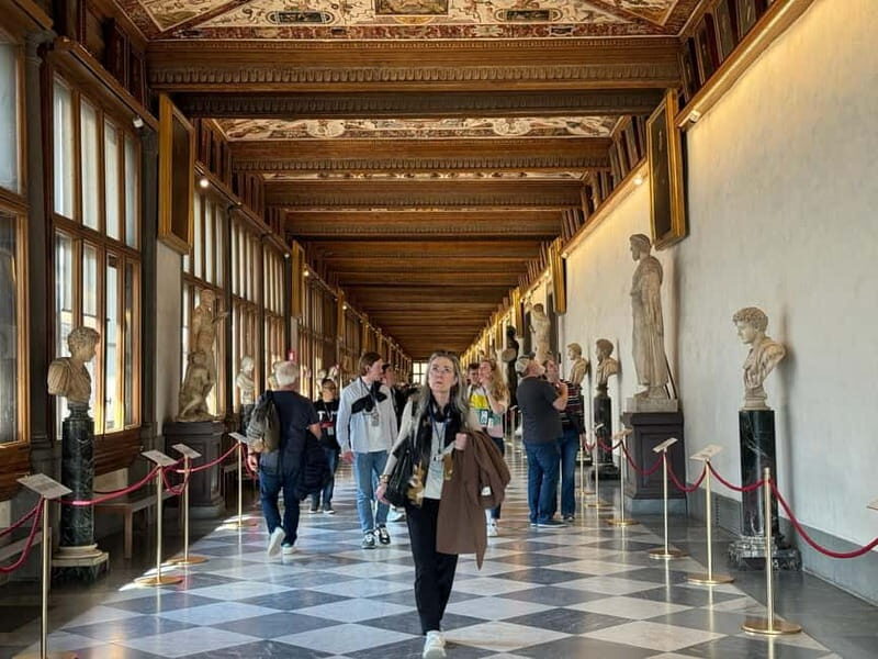 Florence: Uffizi Skip-the-Line Ticket & Digital Audio Guide - Security check and the line you can still face