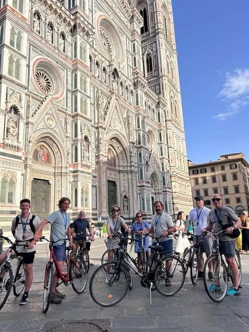 Florence: Untold Bike tour with Roberto - Ponte Vecchio: the view is great, but the context makes it