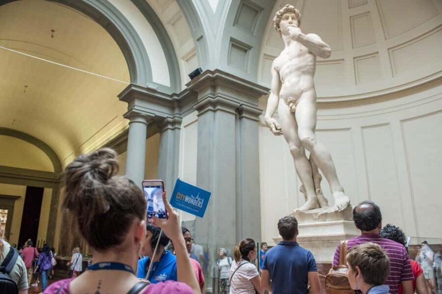 Florence: Walking Tour with Skip-the-Line Accademia Gallery - Piazza della Repubblica and the Long Walk to the Duomo