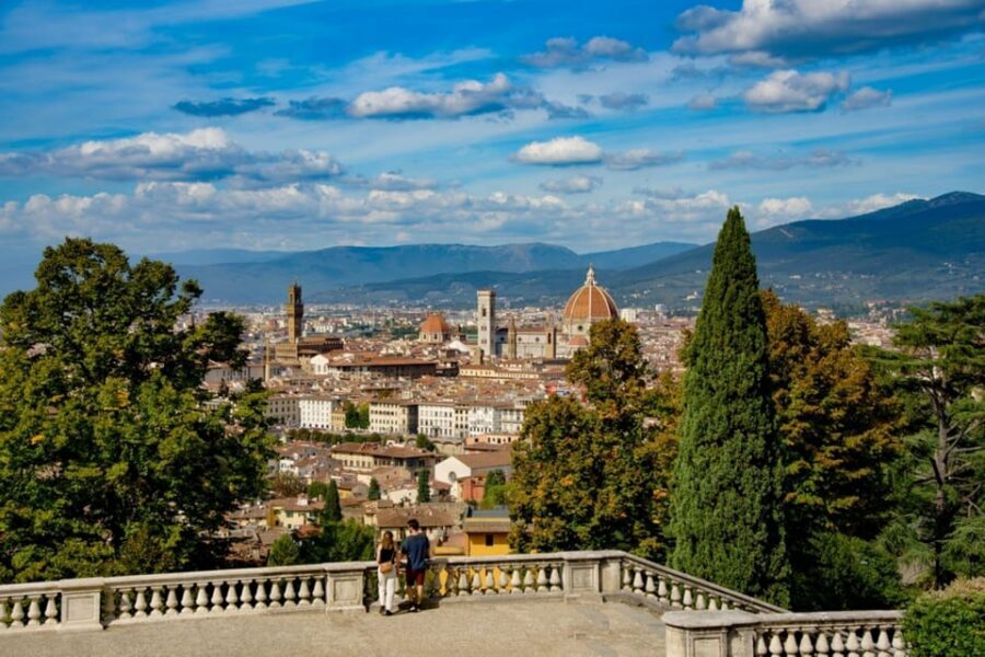 Florence:E-Bike City Tour with stop at Piazzale Michelangelo - Why this Florence e-bike format works in real life