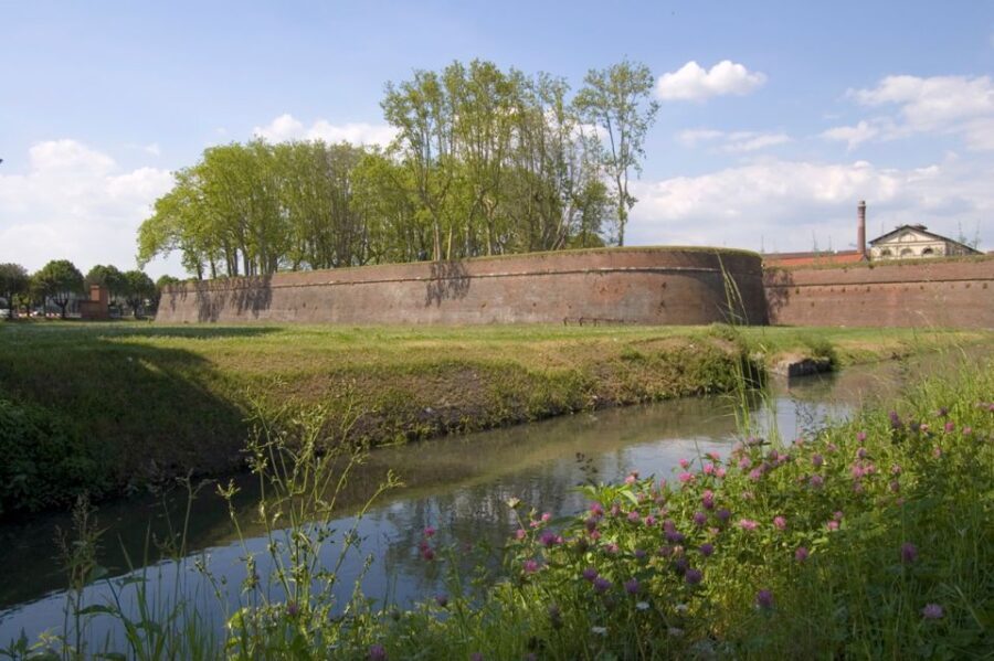 From Lucca to Pisa: Self-Guided Bike Tour - The San Giuliano Terme stop: a well-timed reset
