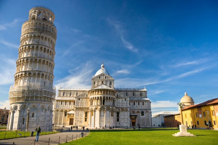 From Rome: Discover Florence and Pisa in a Full-Day Tour - Piazzale Michelangelo: the final photo stop that ties it together