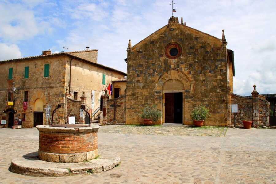 From Siena/Badesse: Vespa & Chianti Tour in the Tuscan Hills - Stop by the Chianti Hills: The Scenic Drive Segment