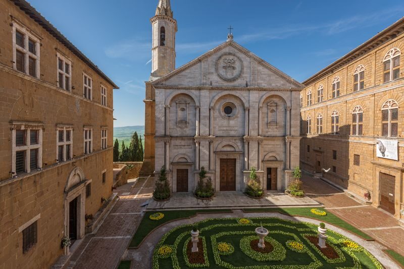 From Siena: Pienza and Montepulciano Small-Group Tour - Should you book the Siena to Pienza and Montepulciano small-group tour?