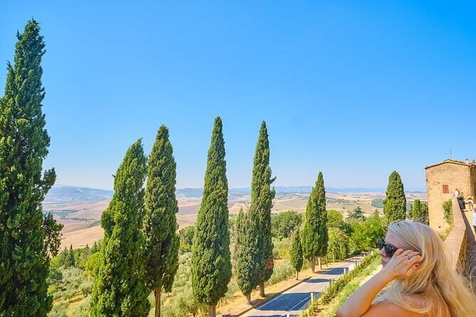 Full Day Tour to Val d'Orcia and Gladiator's Fields with Wines - How the day feels in real life: time on foot vs time on the bus