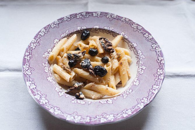 Handmade Pasta and Tiramisu class in Florence - Getting there: plan like it’s someone’s apartment, because it is
