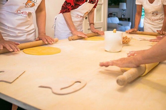 Handmade Pasta and Tiramisu class in Florence - The 3-hour flow: how the class usually feels