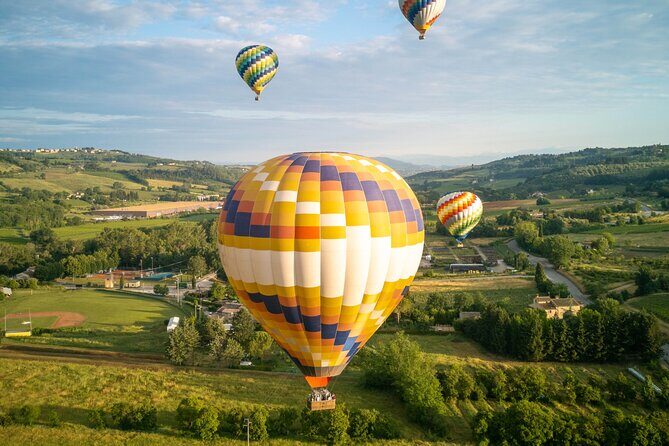 Hot Air Balloon ride in the Chianti Valley Tuscany - Croissant Breakfast and Local Products: The Included Comfort Food