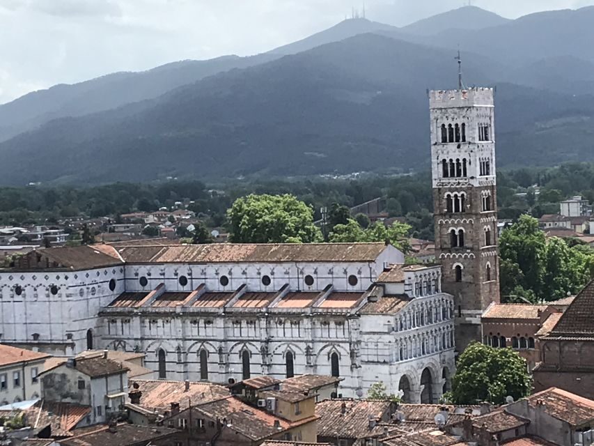 Lucca: 2-Hour City Center Walking Tour - Getting Oriented at Ufficio Informazioni (Vecchia Porta S. Donato)
