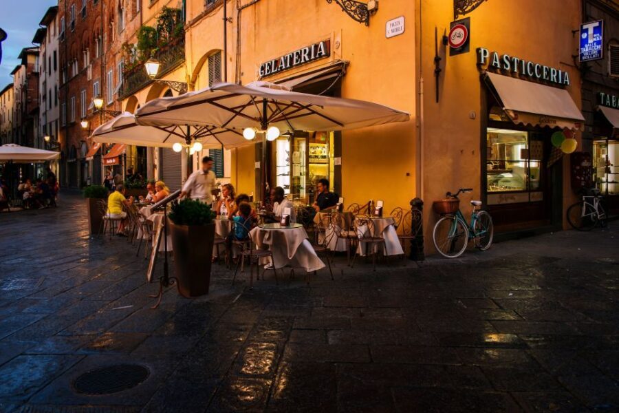 Lucca: Guided Food Walking Tour with Tastings - Key highlights to look for