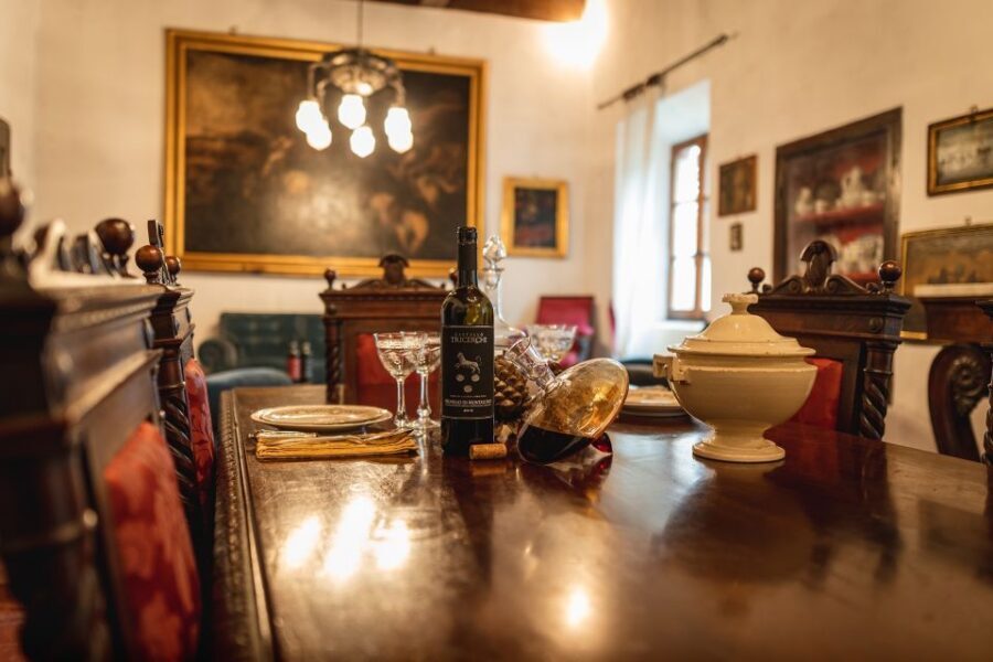 Montalcino: Brunello Wine Tasting & Lunch in a Tuscan Castle - The three-wine tasting: how to get more from Sangiovese and Brunello