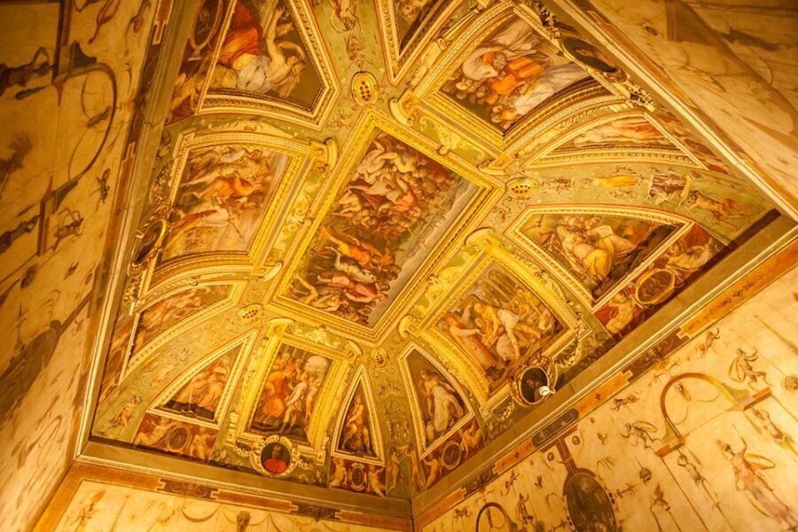 Palazzo Vecchio 90-Minute Morning Guided Tour - Inside the Salone dei 500: where the Cerca e Trova clue becomes real
