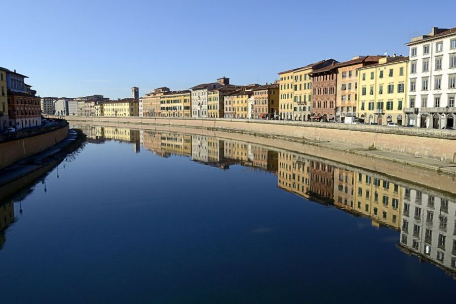 Pisa: 2-Hour Walking Tour - Starting at Pisa Centrale Fountain: the best way to get your bearings fast