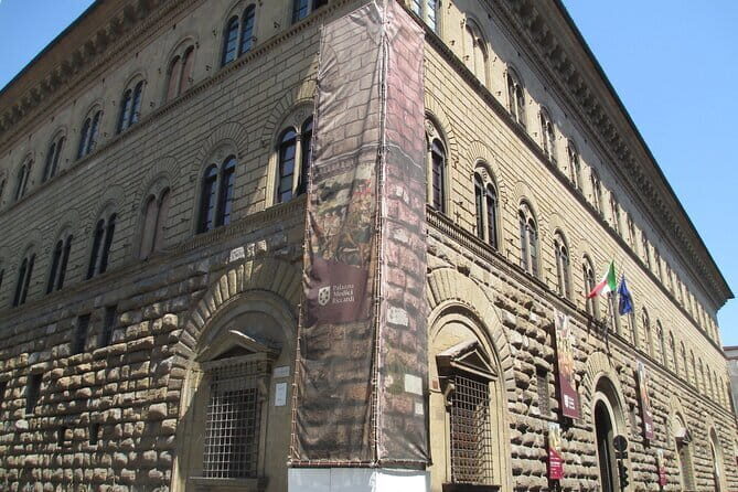 Private Florence Tour: 3-Hour Walking Tour with a Licenced Guide - San Lorenzo and the Medici Palace: Renaissance drama in stone