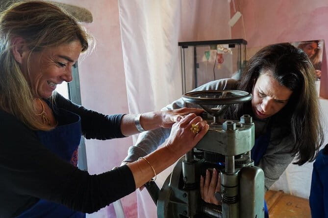 Private jewelry class in Florence, Tuscany, Italy (4 hours) - What you’ll make: silver pieces you can wear right away