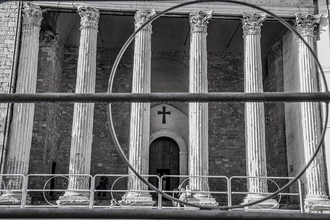 Private St. Francis Basilica of Assisi and City Walking Tour - Santa Maria sopra Minerva: Roman Bones Under a Church Roof