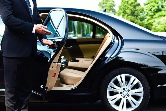 Private Transfer from Florence Airport to your Hotel in Florence - Air-Conditioned Private Comfort Beats Arrival Day Stress