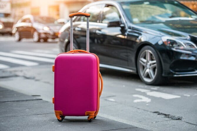 Private Transfer from Florence Airport to your Hotel in Florence - Meet & Greet in the Arrival Hall With Your Name Sign