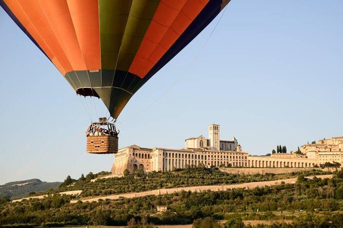 Professional hot air balloon rides at Assisi, Trasimeno in Umbria - Meeting at 6:30 am in Bevagna: timing and what to expect on arrival