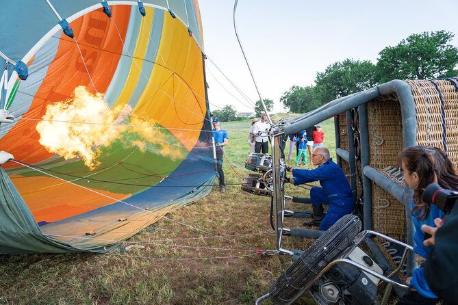 Professional hot air balloon rides at Assisi, Trasimeno in Umbria - Price and value: does $306.09 make sense for you?