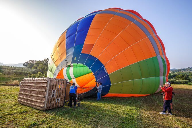Professional hot air balloon rides at Assisi, Trasimeno in Umbria - The flight itself: Assisi, Perugia views, and how wind shapes your route