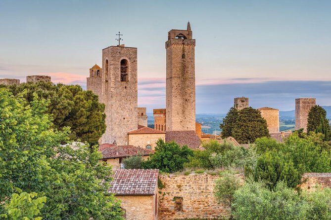San Gimignano, Chianti, and Montalcino Day Trip from Siena - Chianti stop and lunch at a Montalcino-area winery: what’s actually included
