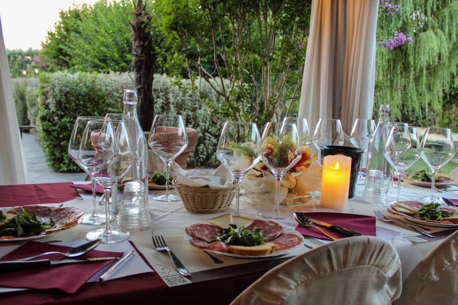 San Gimignano: Lunch or Dinner at a Winery with Wine Tasting - How the tasting starts: outside in the winery area, then indoors