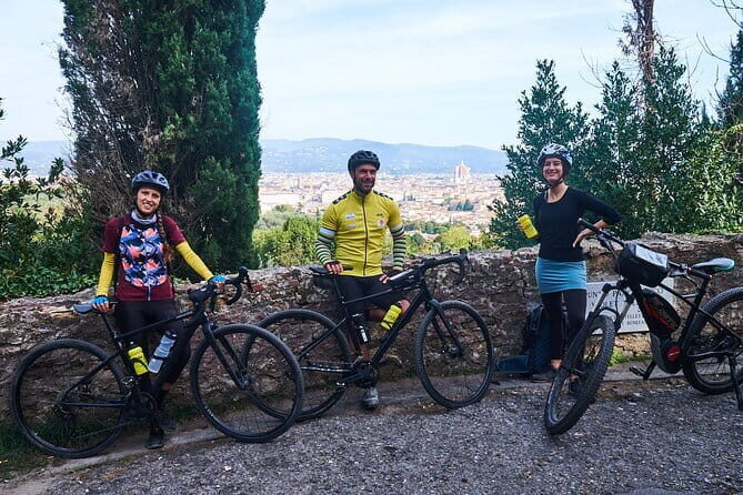Self-Drive Vintage Fiat 500 Tour from Florence: Tuscan Hills and Italian Cuisine - Lunch on a terrace: crostini, cured salami, and Chianti without the restaurant stress