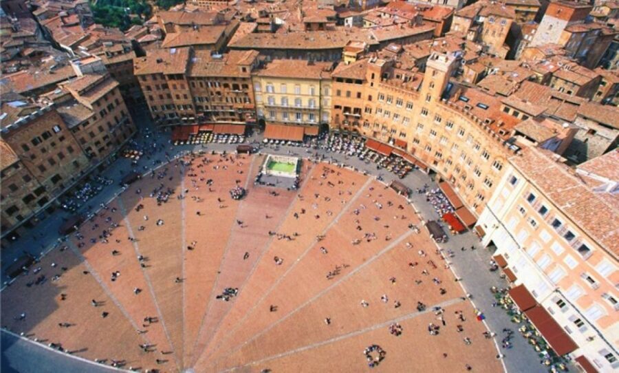Siena: 3h Private City Walking Tour with Optional Cathedral - Who should book this Siena private walk (and who might not)