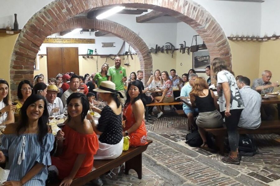 Siena: San Gimignano, Chianti & Montalcino Small-Group Tour - Starting in Siena: the meet-up at Hotel Minerva