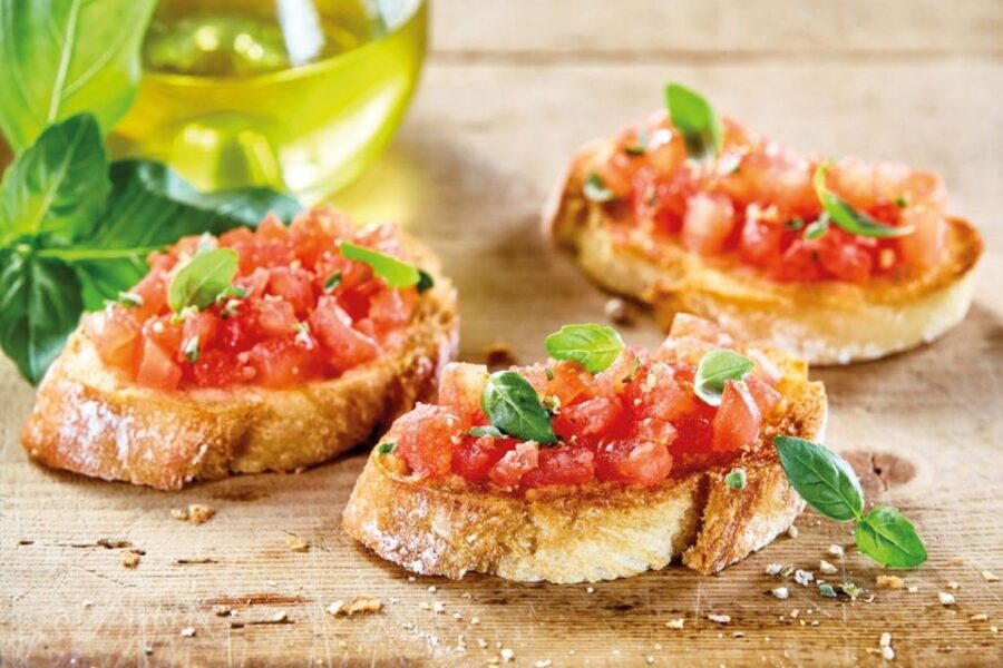 Siena: Small Group Cooking Class in Chianti Farmhouse - Should you book the Siena: Chianti farmhouse cooking class?