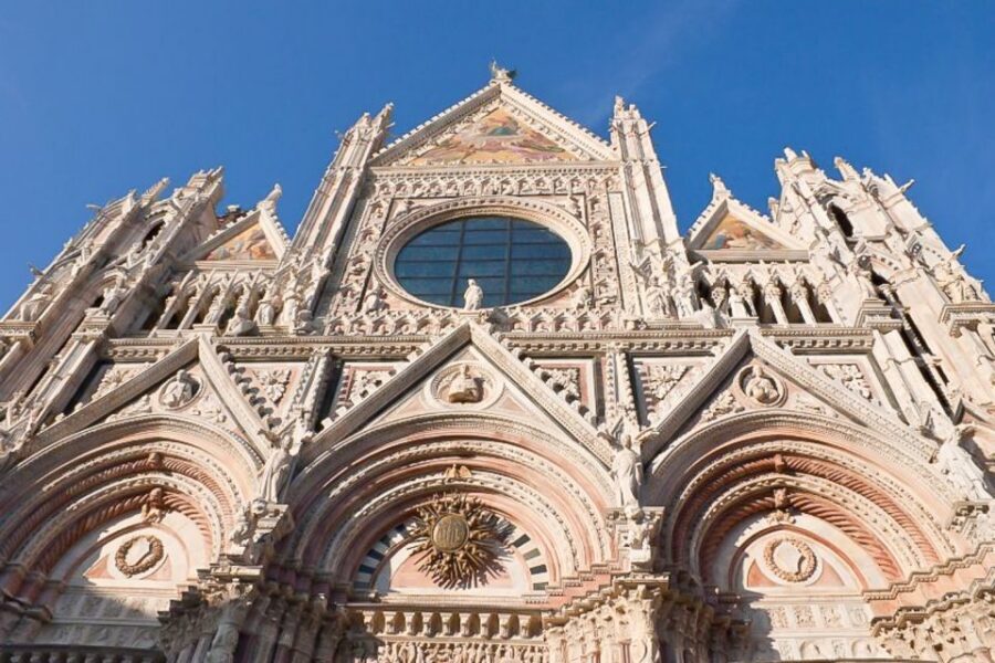 Siena: Walking Tour and Skip-the-Line Duomo Tickets - The guide makes the day: energy, humor, and clear English