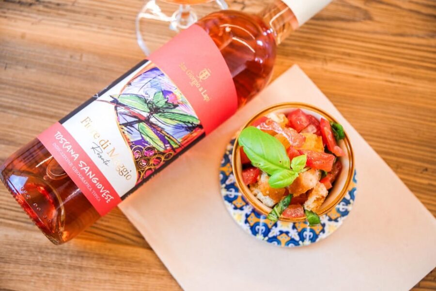 Siena: winery tour, wine tasting and lunch - Wine tasting on the terrace: pairings with Crete Senesi views