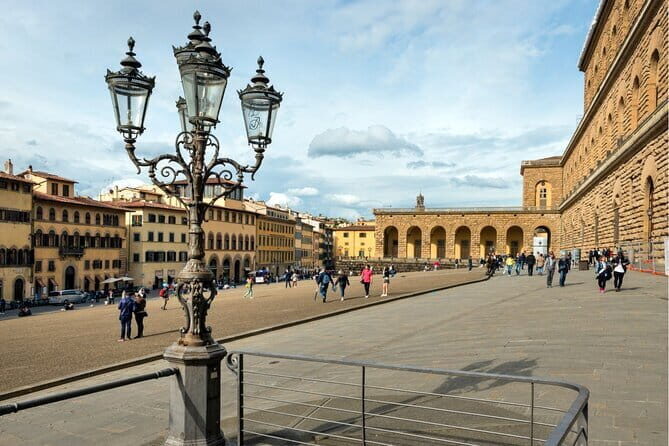 Skip the Line: Accademia Gallery Priority Entry Ticket with eBook - The eBook PDF guide: how to use it without slowing down
