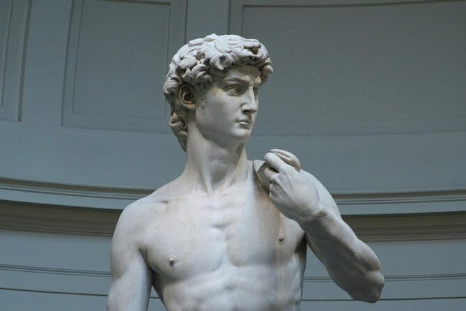 Skip-the-Line Florence Highlights and David Walking Tour - Ponte Santa Trinita and the Arno: photo stops that don’t feel random