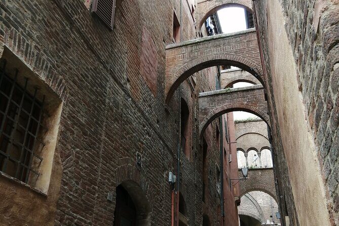 Skip the Line: Siena Duomo and City Walking Tour - Price and value: what $48.37 buys you in real time