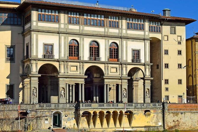 Skip the Line: Uffizi Gallery Ticket in Florence - Uffizi at a Glance: Vasari’s Palace, Medici Origins, and That Famous Terrace